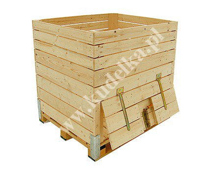 Crate with a hatch and slopped bottom